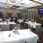 Hotell Papu 3*