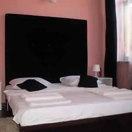 Papu Hotel 4*