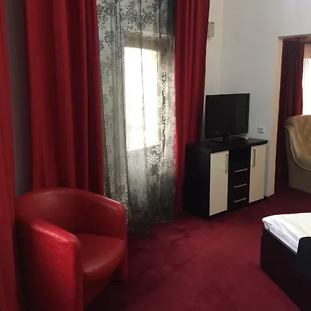 Hotel Papu 4*
