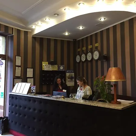Hotel Papu 4*